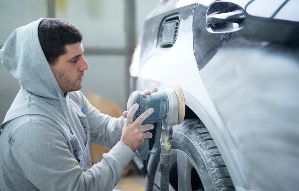 Arañazos en la carrocería, por qué aparecen y cómo se reparan de verdad en un taller